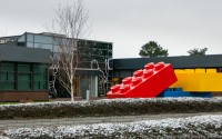  LEGO.  !