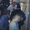 Как пятеро валят случайного свидетеля