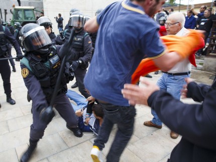 Столкновения в Каталонии