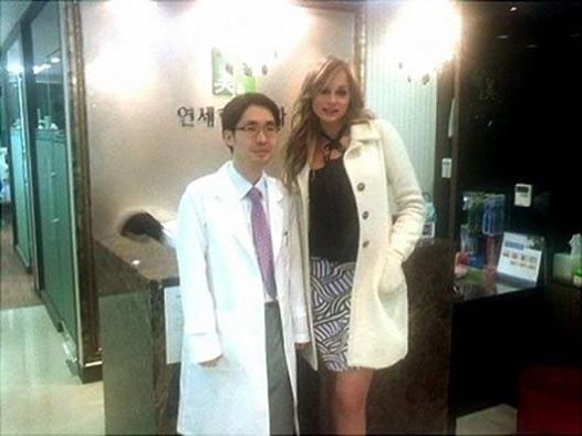 Катерина Путина со своим корейским мужем Юн Джун Воном